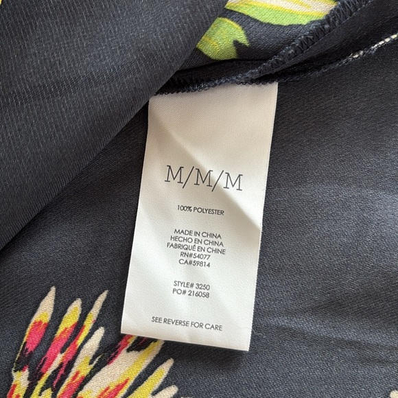 Cabi Daisy Blouse Button Down Top Floral Shirt 3250 Navy Yellow Size Medium - Picture 9 of 12